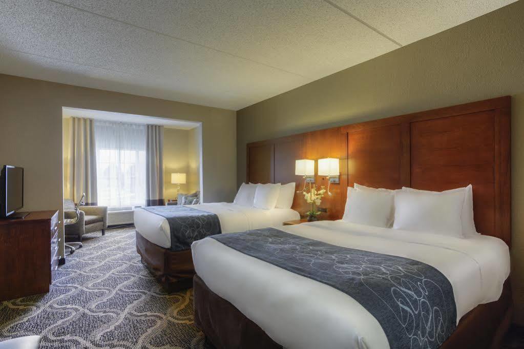 Comfort Suites Pineville - Ballantyne Area Exterior photo